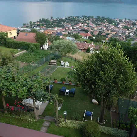 Casa Luna Mit Wasserblick * Vercana