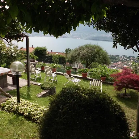 Casa Luna Mit Wasserblick Vercana
