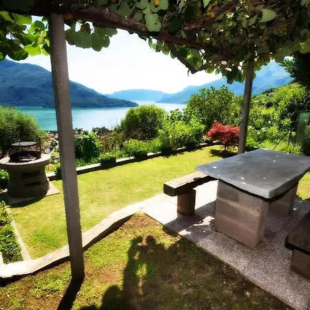 Apartment Casa Luna Mit Wasserblick